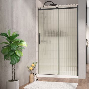 Porte de douche Vaia 48 po en alcôve noir mat porte à gauche en noir mat et verre flûte