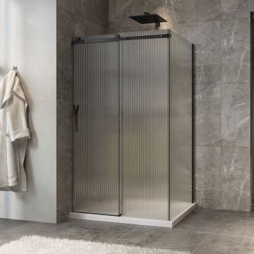 Porte de douche 48 po x Minia 36 po en coin noir mat fermeture sur mur mur à gauche porte à gauche en noir mat et verre flûte