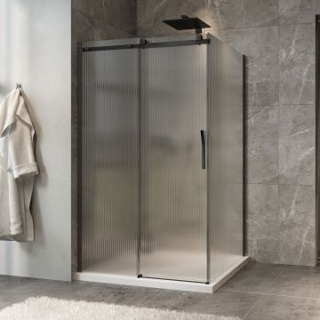 Porte de douche 48 po x Minia 42 po en coin noir mat fermeture sur retour mur à gauche porte à droite en noir mat et verre flûte