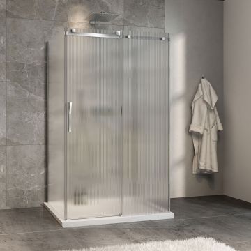 Porte de douche 48 po x Minia 32 po chrome sur mur porte à gauche en chrome et verre flûte