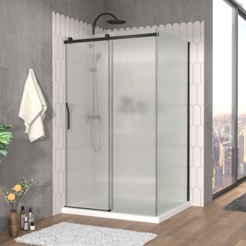 Porte de douche 48 po x Vaia 42 po en coin noir mat fermeture sur mur mur à gauche porte à gauche en noir mat et verre flûte