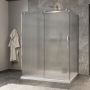 Porte de douche 60 po x Minia 42 po chrome sur mur porte à droite en chrome et verre flûte