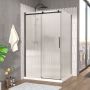 Porte de douche 48 po x Vaia 42 po en coin noir mat fermeture sur retour mur à gauche porte à droite en noir mat et verre flûte