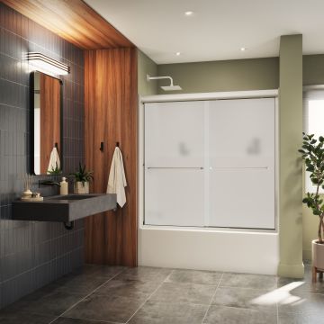 Porte de baignoire bidirectionnelle Misca 55-59 x 57 po, 6 mm pour installation en alcôve avec verre givré et fini nickel brossé