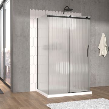 Porte de douche 48 po x Vaia 36 po noir mat sur mur porte à droite en noir mat et verre flûte