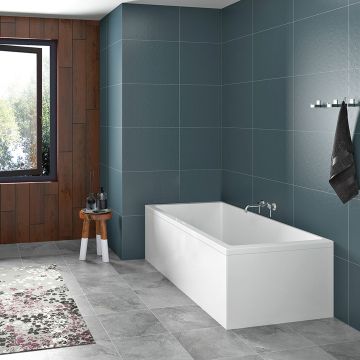 Baignoire à jupe en coin gauche Sala II 60 po en acrylique blanc lustré avec drain à droite