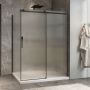 Porte de douche 60 po x Minia 42 po en coin noir mat fermeture sur retour mur à droite porte à gauche en noir mat et verre flûte