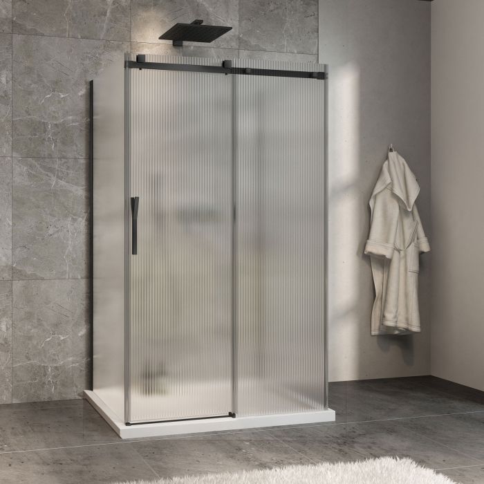 Porte de douche 48 po x Minia 32 po noir mat sur mur porte à gauche en noir mat et verre flûte
